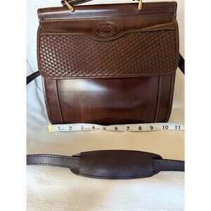 Gold Coast Brown Messenger Bag  Zip Closure, Inner & Outer Pockets